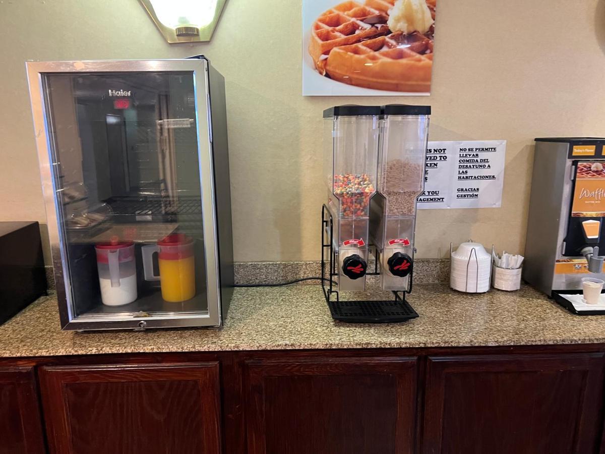 Hotel Americas Value Pharr/mcallen 2*