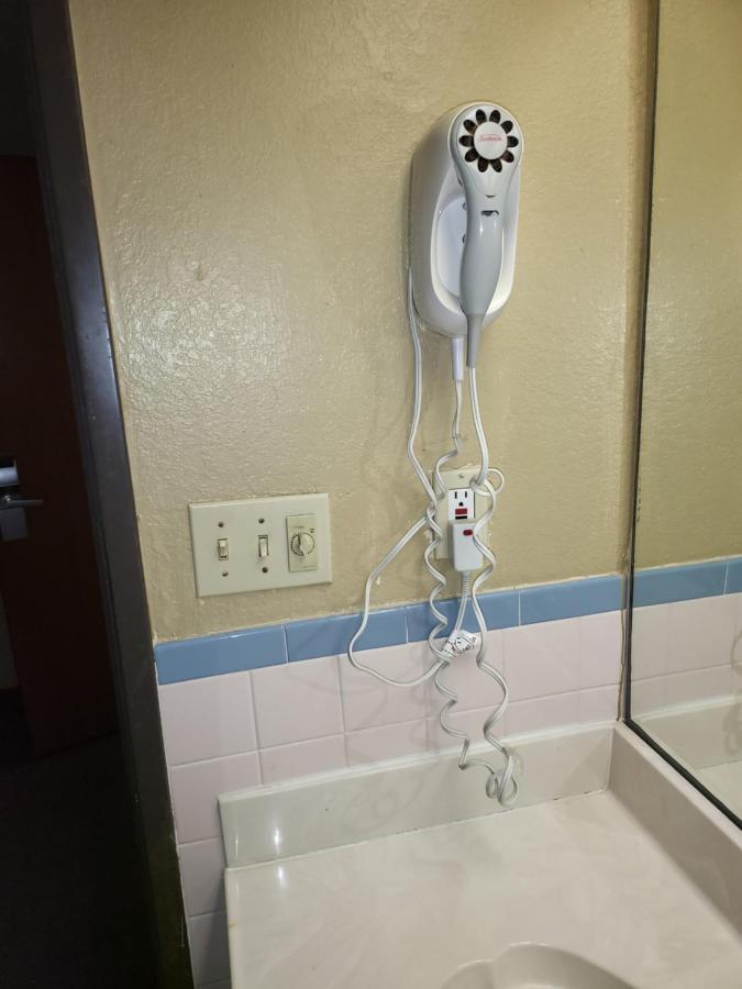 Americas Value Pharr/mcallen Hotel 2*