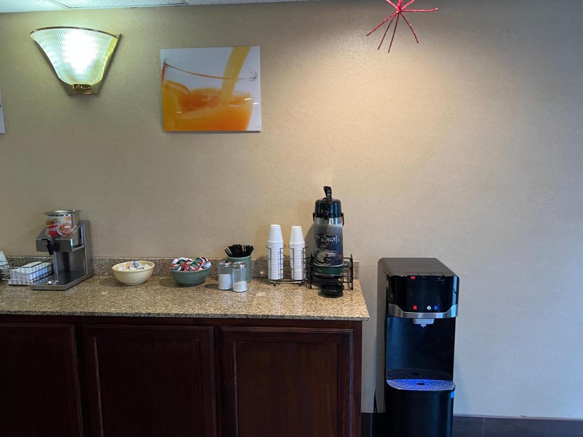 Americas Value Pharr/mcallen Hotel 2*