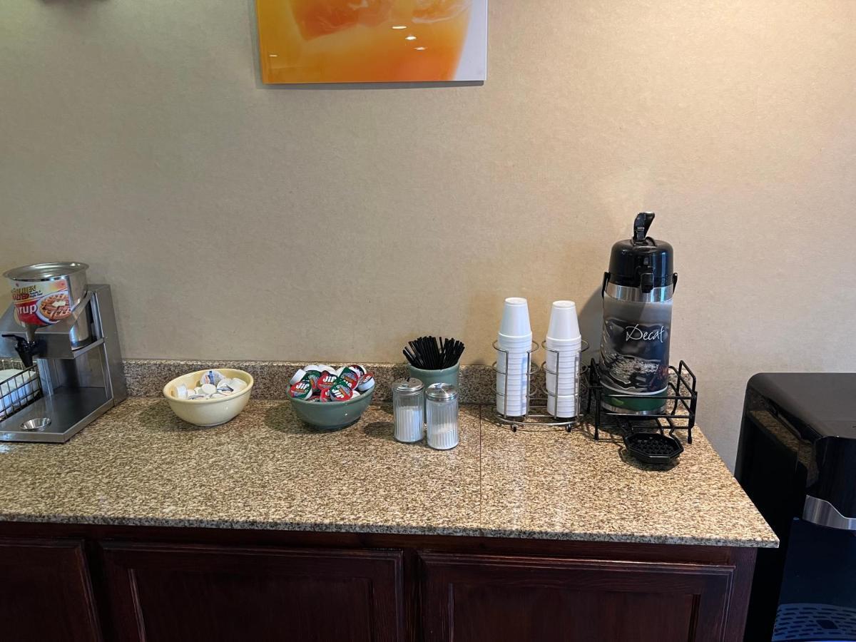 Americas Value Pharr/mcallen Hotel 2*